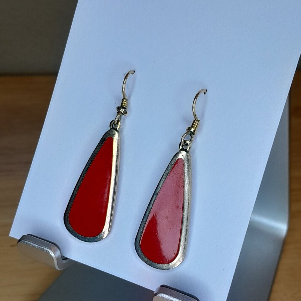 Vintage Laurel Burch OMEN Red Enamel Gold Plated Trim Teardrop Dangle Earrings - Picture 2 of 3